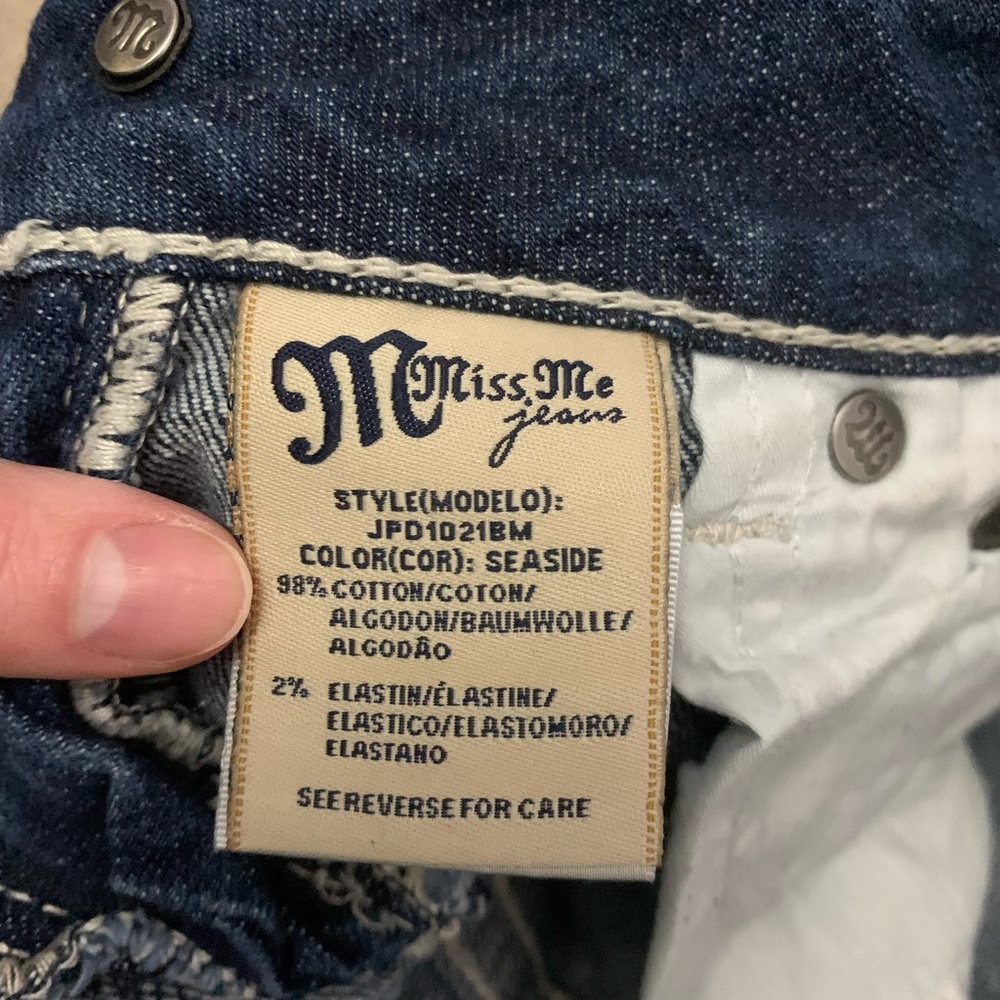 Miss Me Bermuda shorts, size 25 - Picture 4 of 4